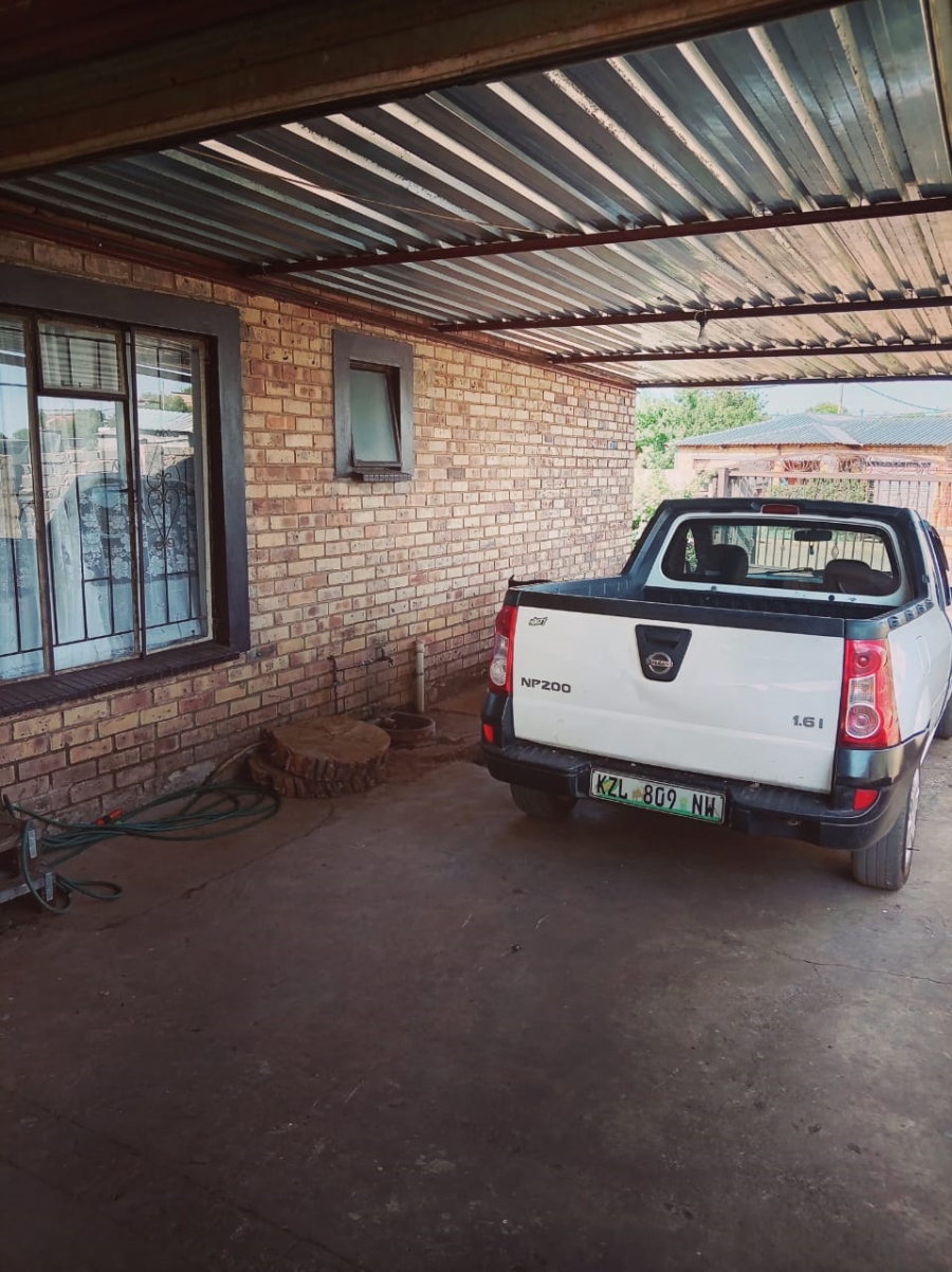 3 Bedroom Property for Sale in Promosa North West